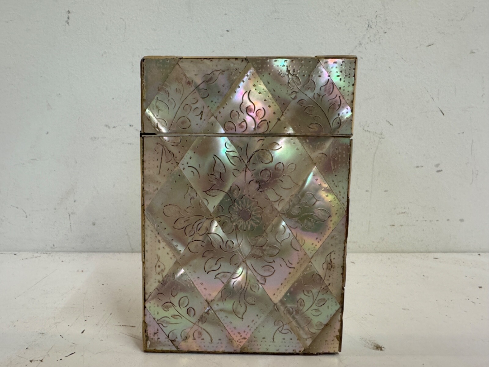 Antique Mother of Pearl Card Case with Floral Decorations Antique Mother of Pearl Card Case with Floral Decorations