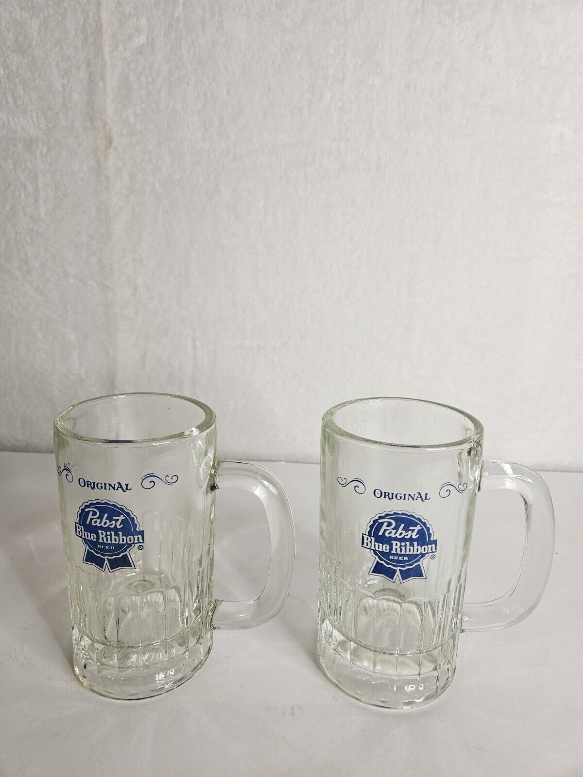 2 Classic 1960s PABST BLUE RIBBON 5½ inch heavy glass beer mugs Tavern Trove