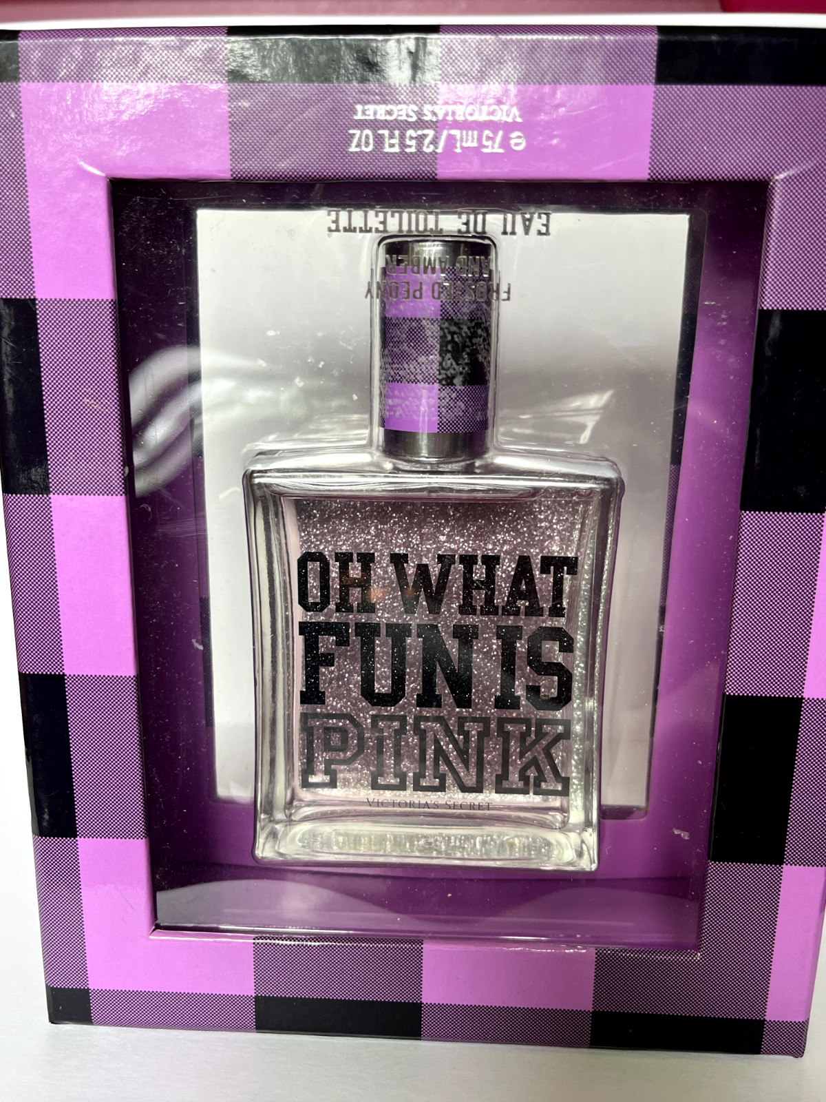 PINK Oh What Fun Is Pink RARE Victoria's Secret eau de toilette 2.5 fl oz/75 ml. PINK Oh What Fun Is Pink RARE Victoria's Secret eau de toilette 2.5 fl oz/75 ml.