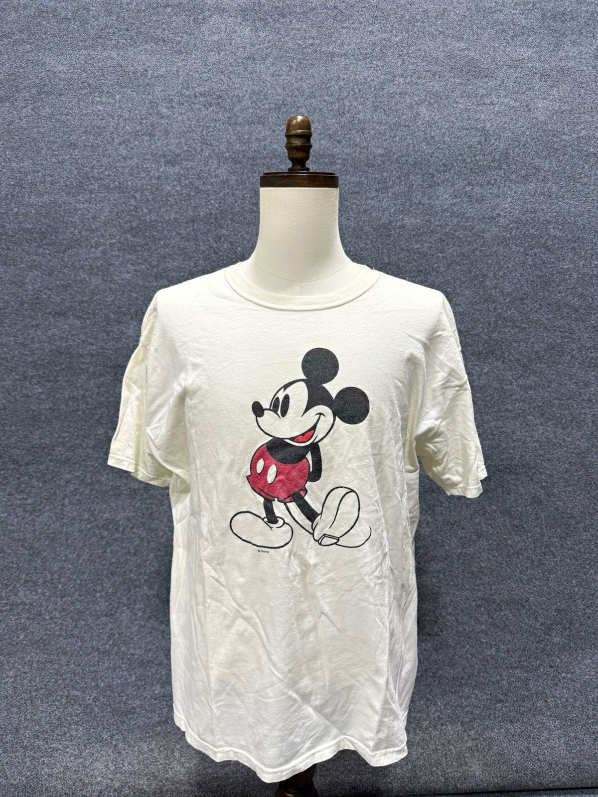 Vintage Hanes Heavyweight Mickey Mouse T-Shirt Adult XL Disney USA Cream Vintage Hanes Heavyweight Mickey Mouse T-Shirt Adult XL Disney USA Cream