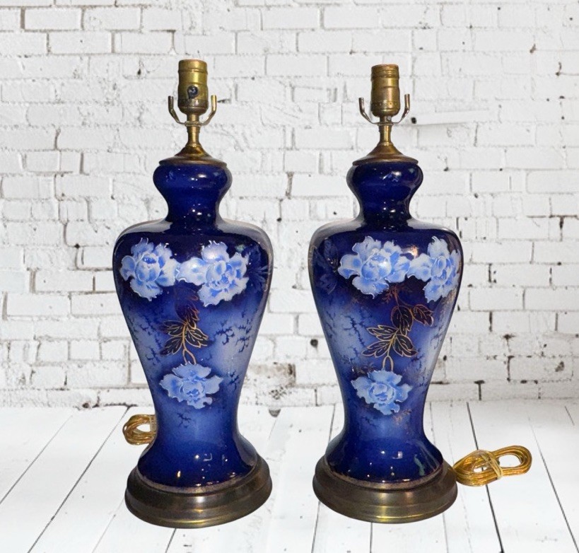 GORGEOUS PAIR COBALT GOLD LINED PORCELAIN BRASS FLORAL TABLE LAMPS JAPAN? GORGEOUS PAIR COBALT GOLD LINED PORCELAIN BRASS FLORAL TABLE LAMPS JAPAN?