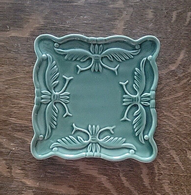 Vintage California Pantry Pottery Trivet Trinket Dish Embossed Design Green 6.5\