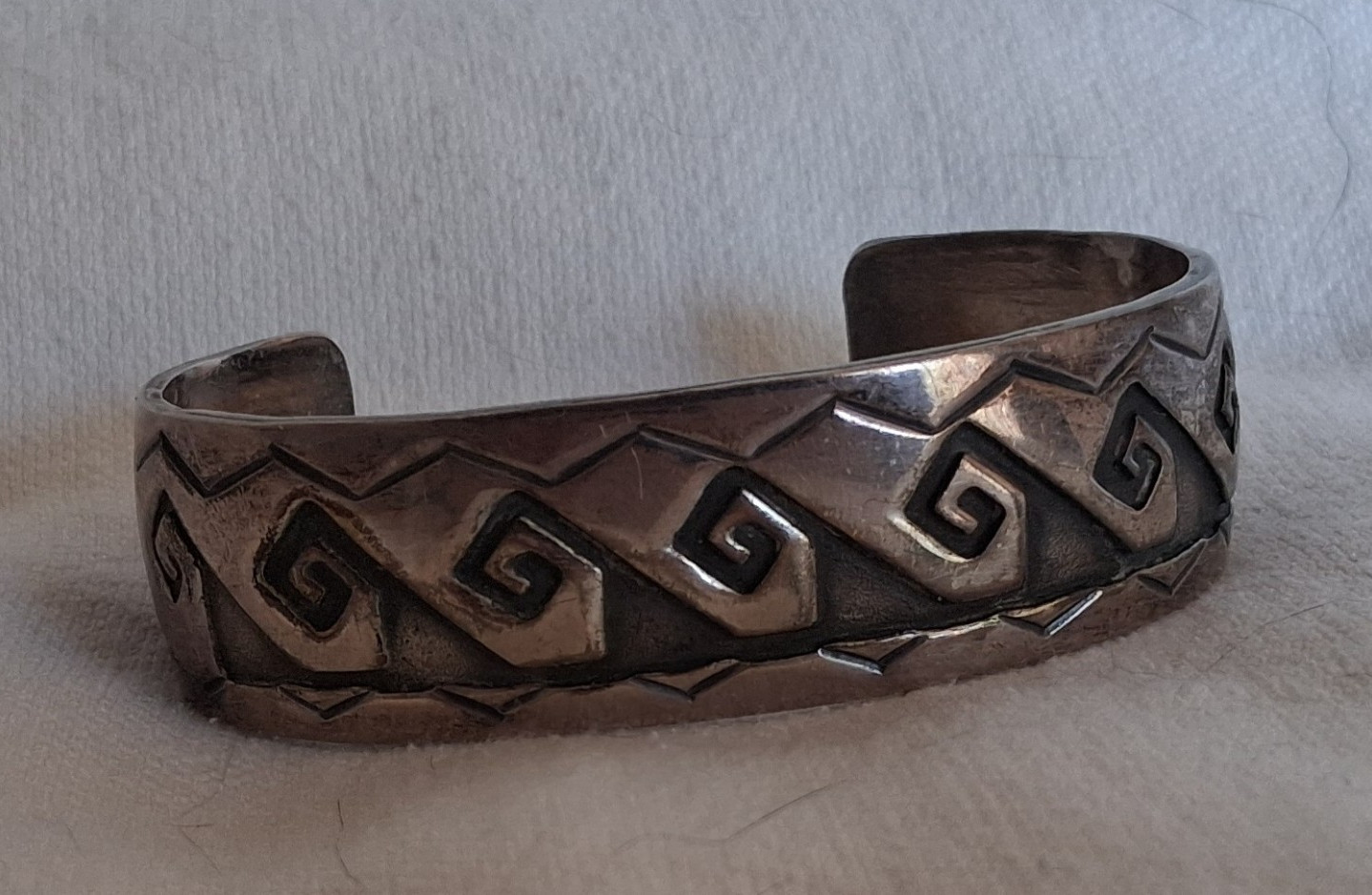Vintage Navajo Native American Sterling OverlayCuff Bracelet. Water River Design Vintage Navajo Native American Sterling OverlayCuff Bracelet. Water River Design