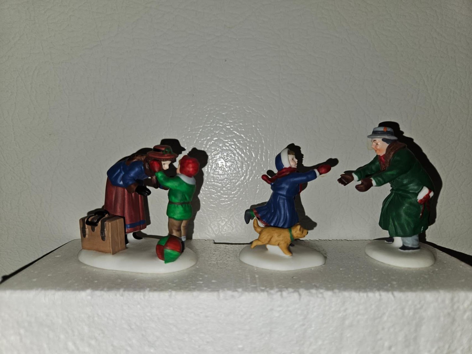 Vintage Hand painted porcelain Xmas village set of 3 figures in original box Vintage Hand painted porcelain Xmas village set of 3 figures in original box