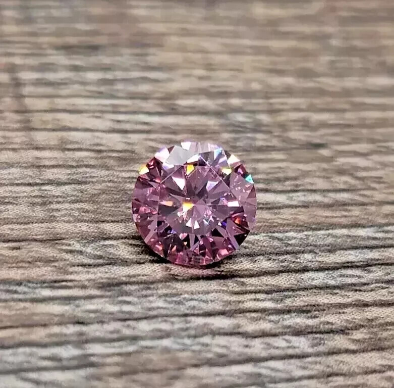 3 CT Natural Yellow Diamond, Round Cut, 9.50mm, VVS1 D Grade Certified 3 CT Natural Yellow Diamond, Round Cut, 9.50mm, VVS1 D Grade Certified