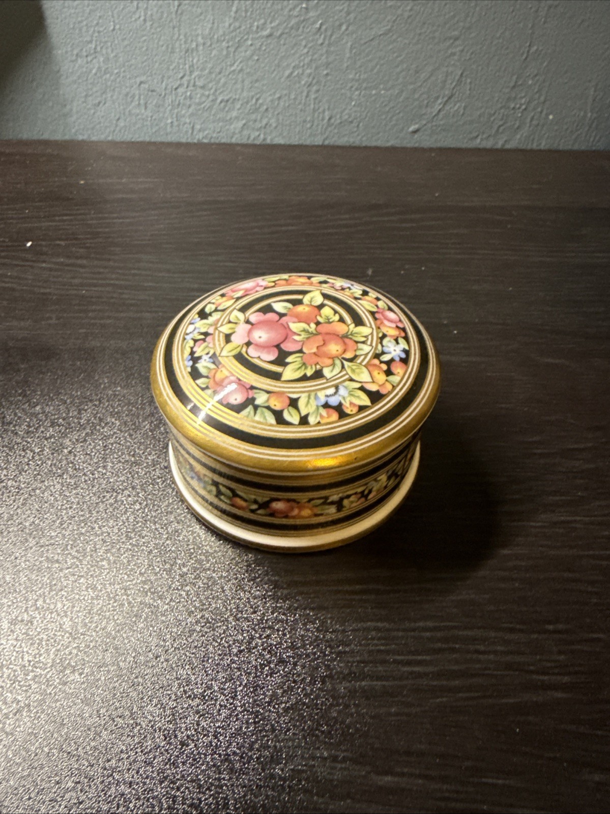 Vintage Wedgwood Bone China Lidded Trinket Box Vintage Wedgwood Bone China Lidded Trinket Box