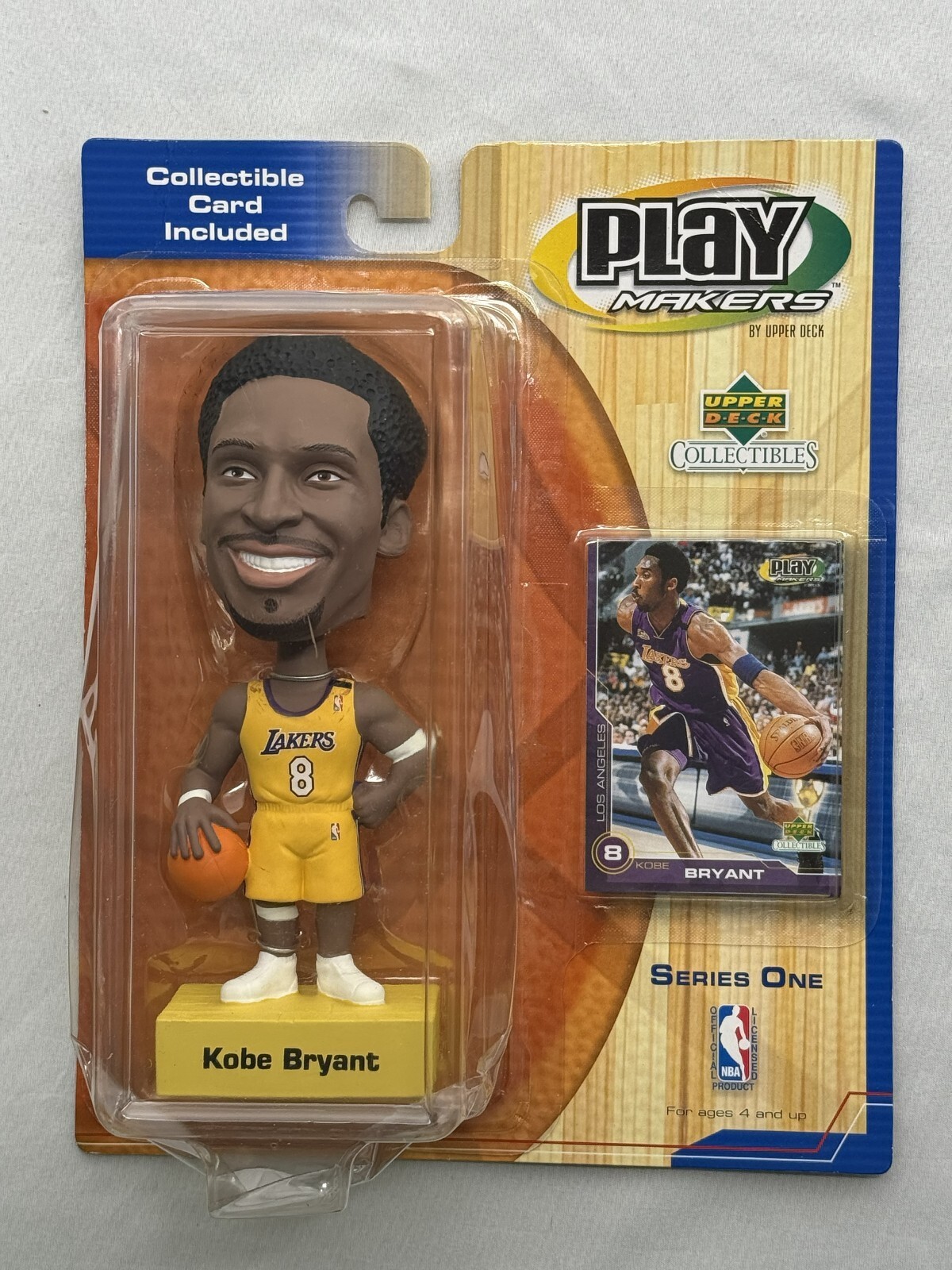 2001 Kobe Bryant Los Angeles Lakers "PlayMakers" Series One bobblehead 2001 Kobe Bryant Los Angeles Lakers "PlayMakers" Series One bobblehead