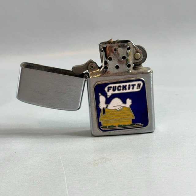 Vintage 1960s Snoopy Oil Penguin Lighter Doghouse Peanuts Japan Charlie Brown