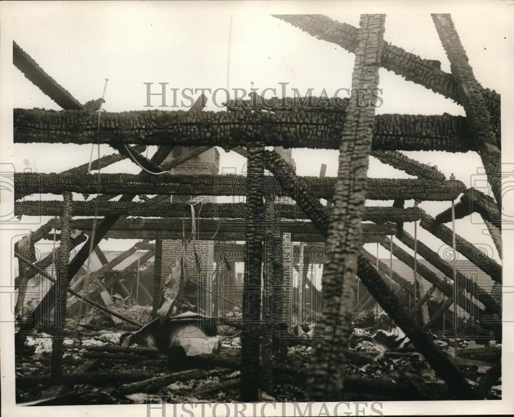 1931 Press Photo A burned down building after big fire 1931 Press Photo A burned down building after big fire