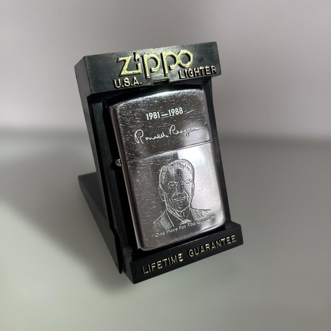 Zippo lighter featuring President Ronald Reagan, made in 1989 Zippo lighter featuring President Ronald Reagan, made in 1989