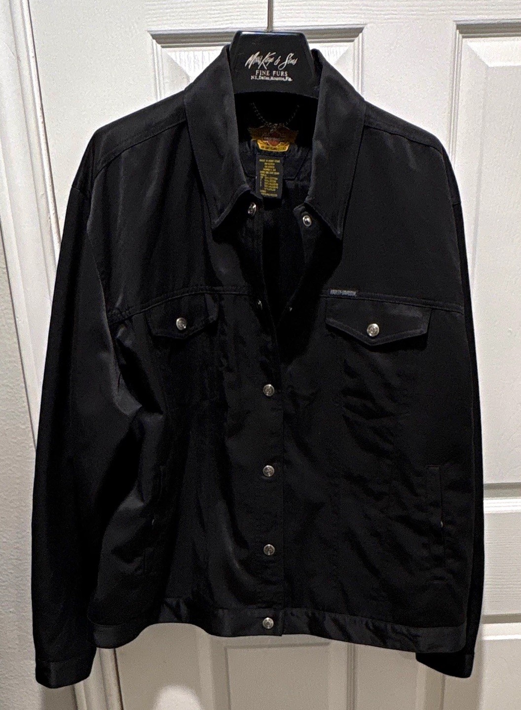 Harley-Davidson Black Snap Front Jacket with Large Back Logo Graphic Harley-Davidson Black Snap Front Jacket with Large Back Logo Graphic