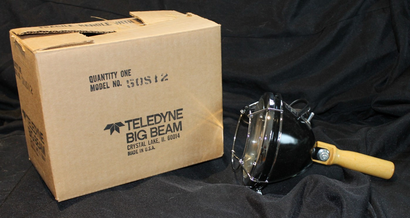 Vintage 1970s Teledyne Big Beam Model 50S12 Automotive / Marine Search Light New