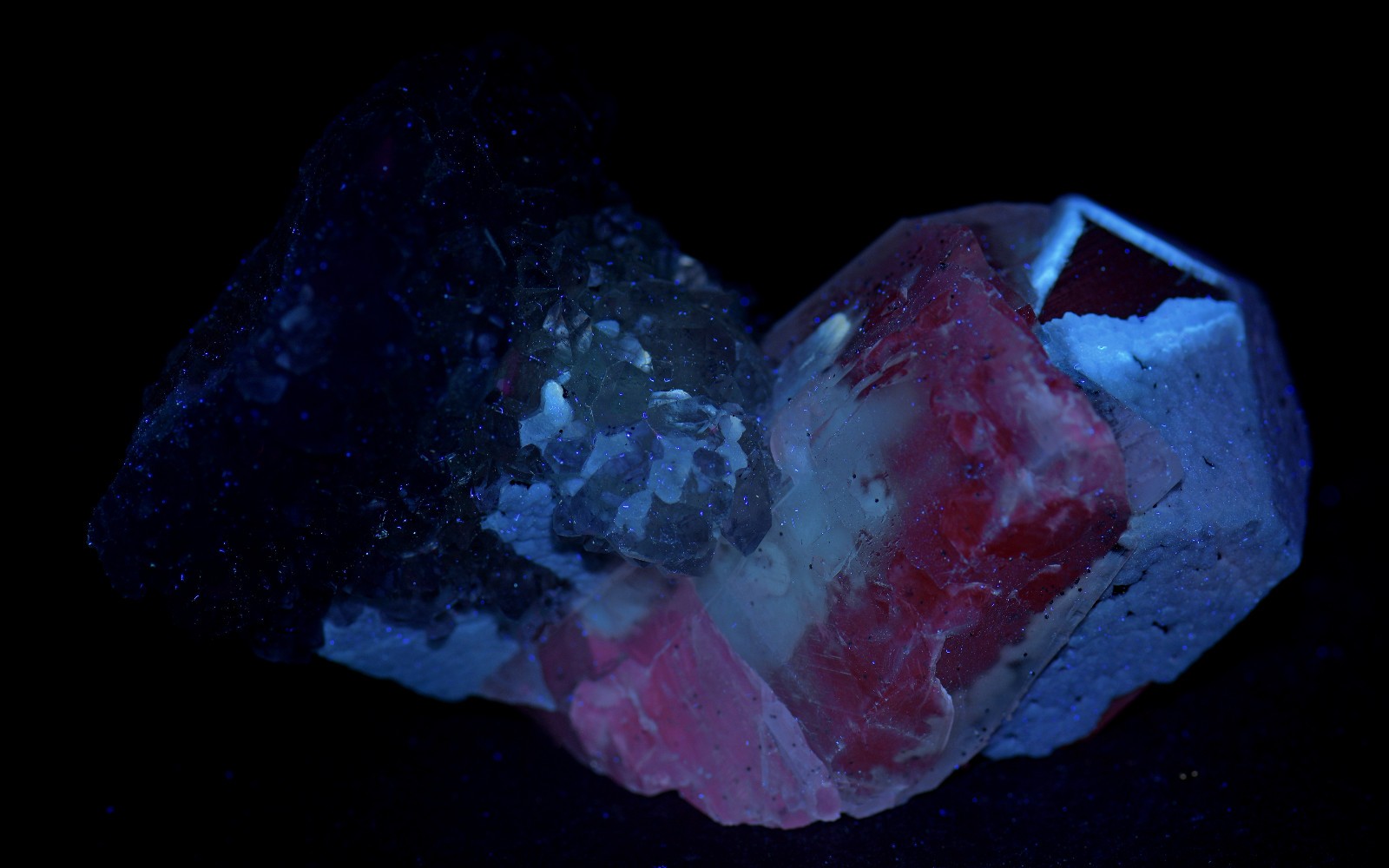 Calcite crystals with Amethyst, rare form. Rio Grande do Sul, Brazil. 245 grams.