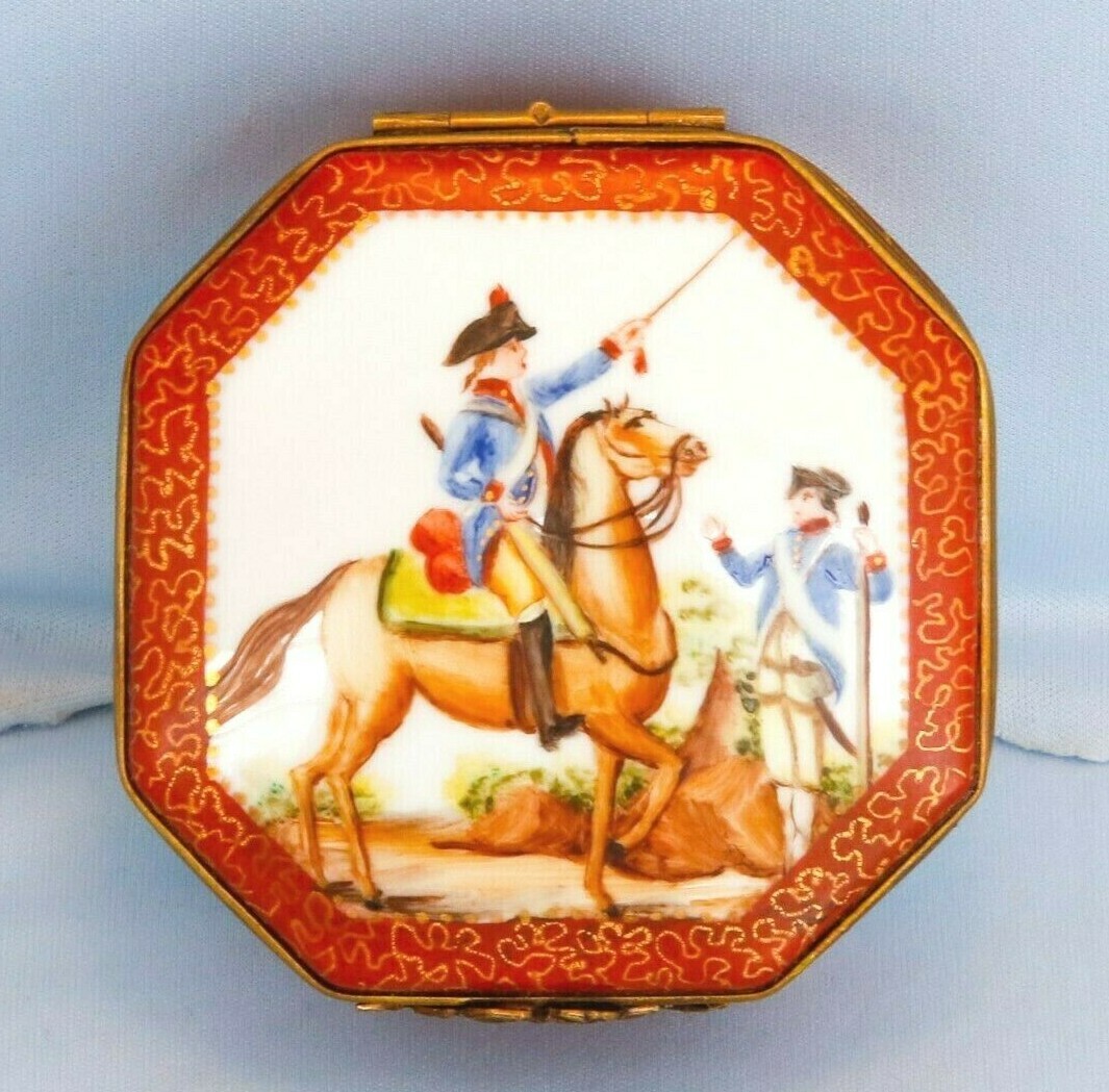 Vintage Limoges Porcelain Lidded Box French Napoleon Military Battle Scene Vintage Limoges Porcelain Lidded Box French Napoleon Military Battle Scene