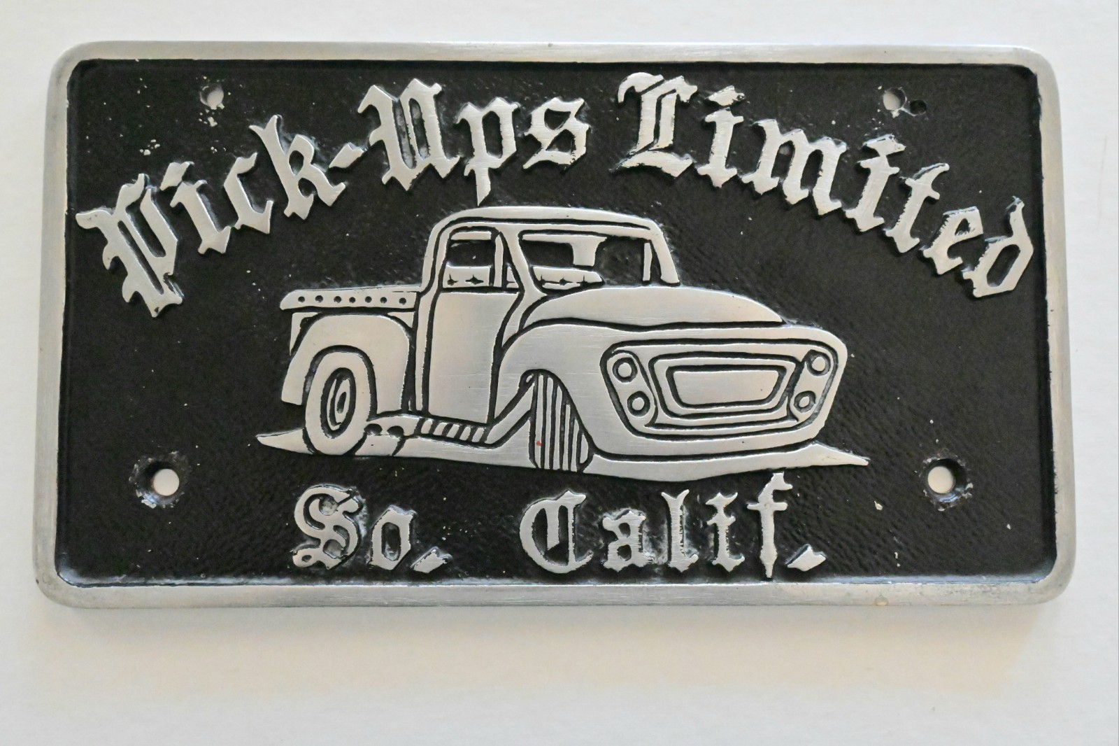 Vintage PICK-UPS LIMITED So Calif Car Club Plaque KOEHLER FOUNDRY 