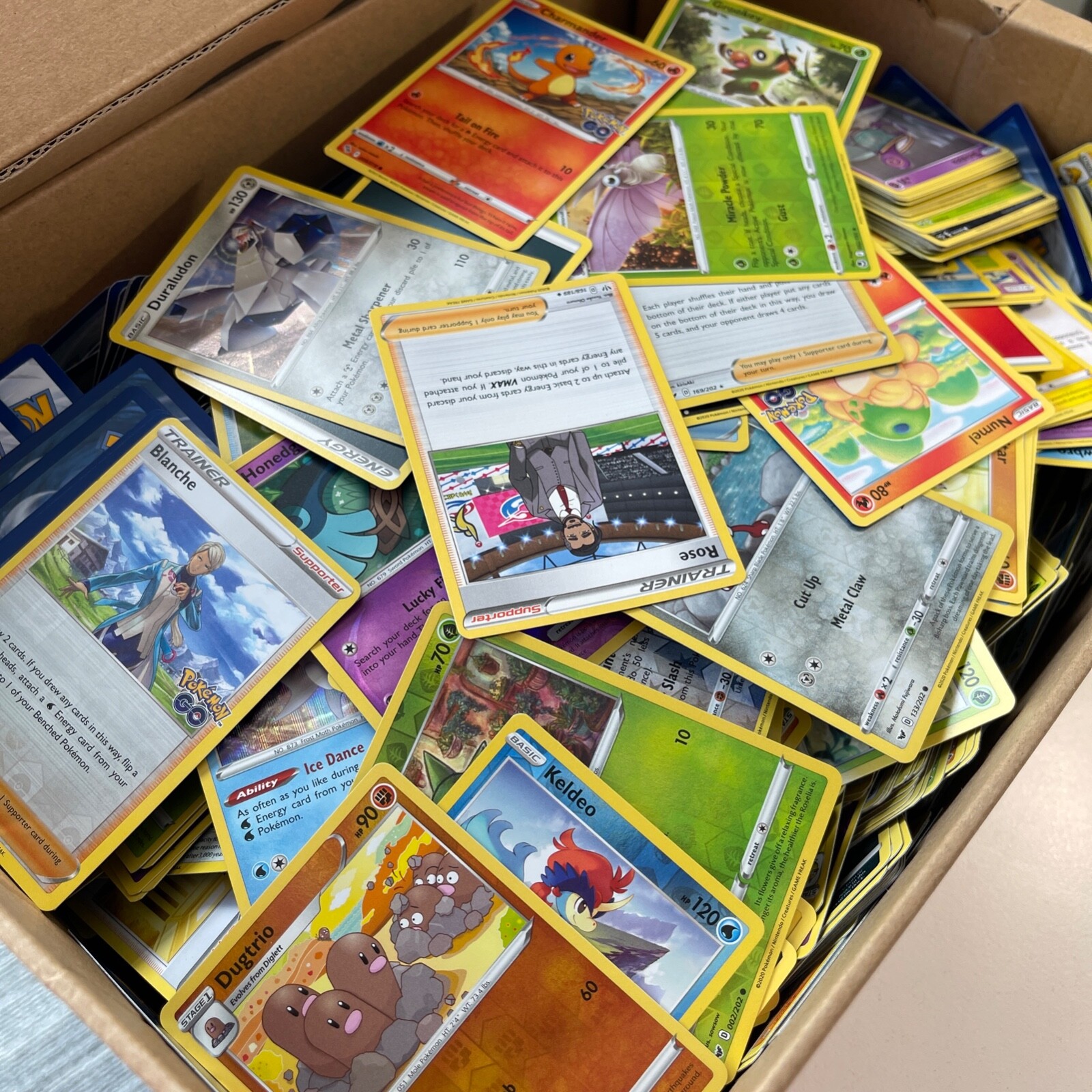 1000 Pokemon card job lot bulk collection inc holo/rev holos. NM COLLECTOR GIFT 1000 Pokemon card job lot bulk collection inc holo/rev holos. NM COLLECTOR GIFT