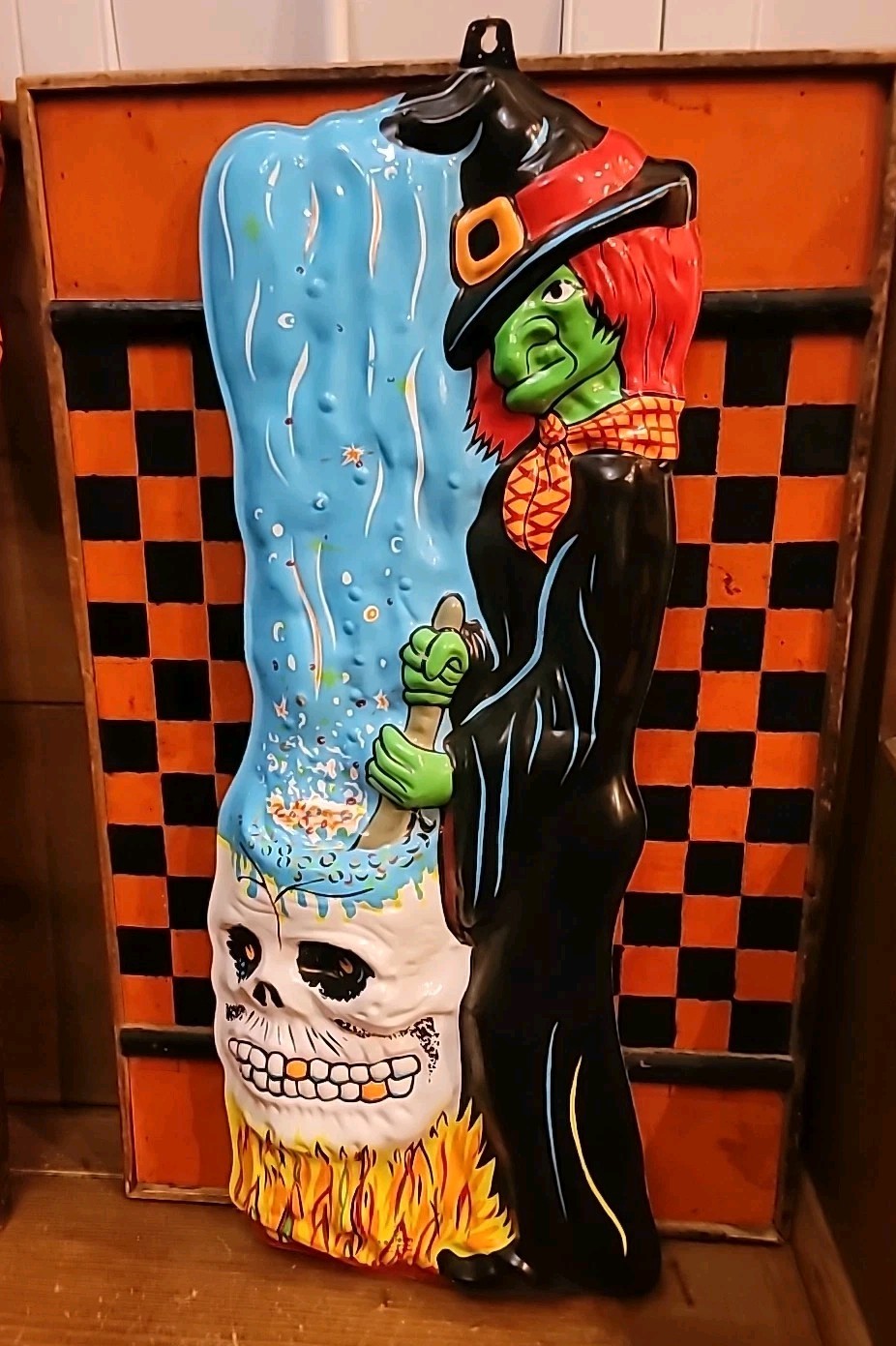Vintage Halloween Vacuform Witch Skull Cauldron 1977 A+ Condition 25×9 1/2" Vintage Halloween Vacuform Witch Skull Cauldron 1977 A+ Condition 25×9 1/2"