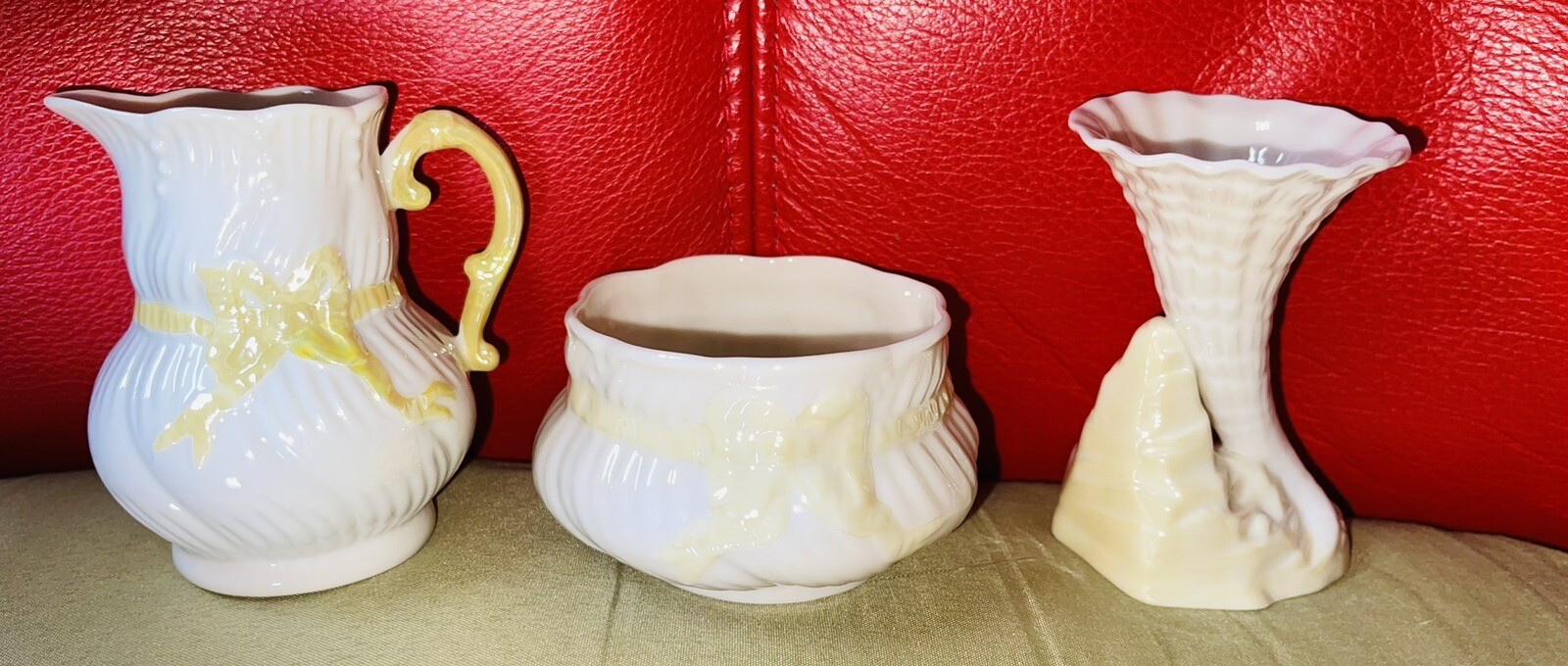 BELLEEK Irish Yellow Ribbon 3 Pieces Creamer Open Sugar + Mini Rock Spill Vase BELLEEK Irish Yellow Ribbon 3 Pieces Creamer Open Sugar + Mini Rock Spill Vase