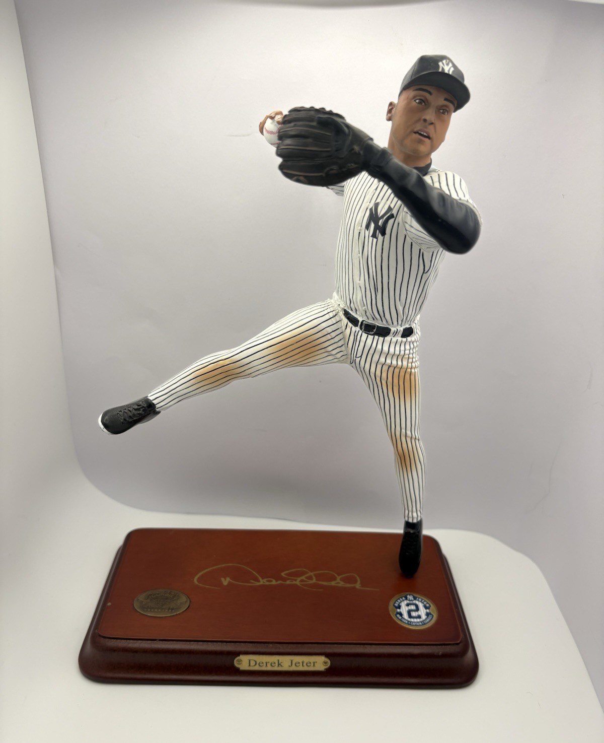 The Danbury Mint Derek Jeter New York Yankees Limited Edition Figurine