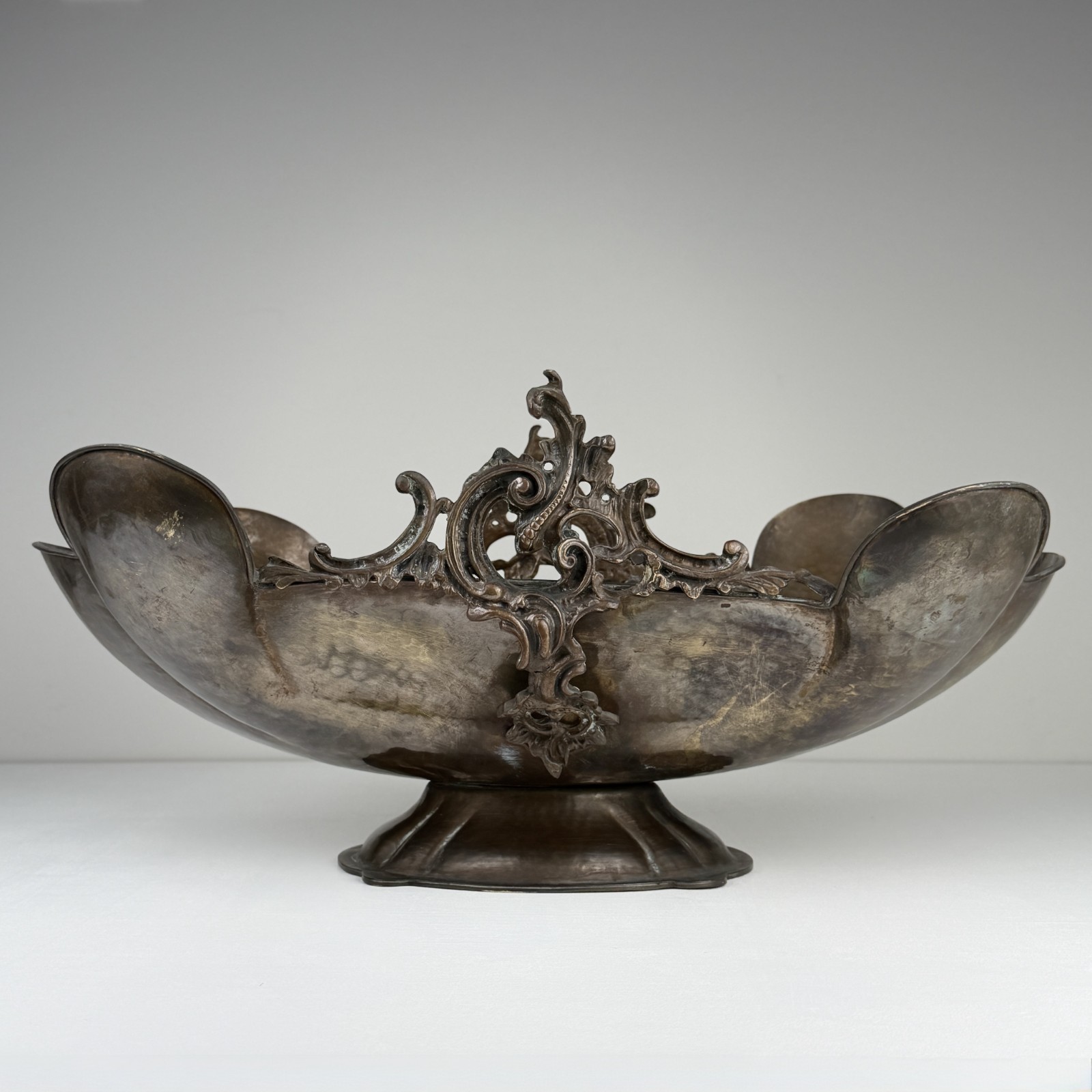 Huge Vintage Italian Hammered Brass Centerpiece Bowl Baroque Rococo Pedestal 21" Huge Vintage Italian Hammered Brass Centerpiece Bowl Baroque Rococo Pedestal 21"
