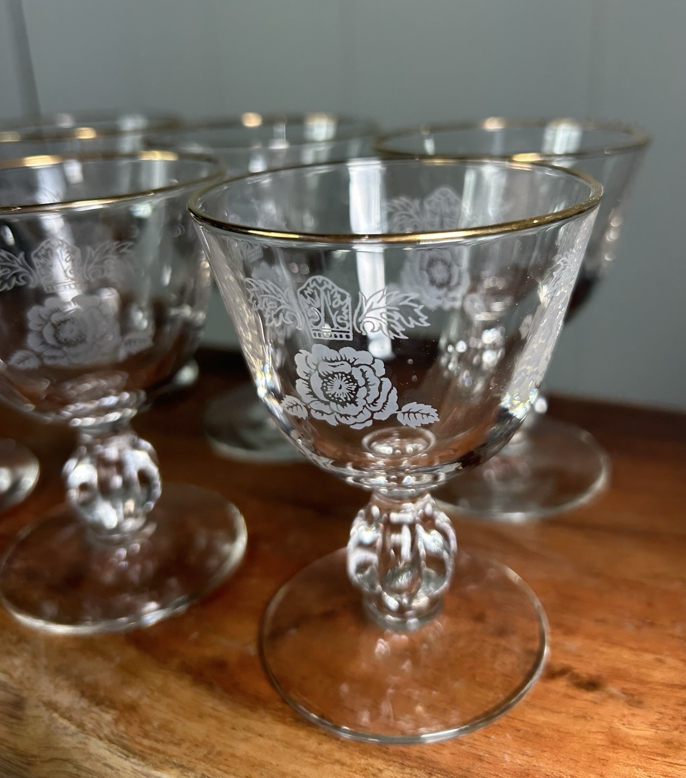 6 Vintage Libbey Queen Esther Gold Rim Liquor Cordial Glasses 4oz 3.75" 1950s 6 Vintage Libbey Queen Esther Gold Rim Liquor Cordial Glasses 4oz 3.75" 1950s