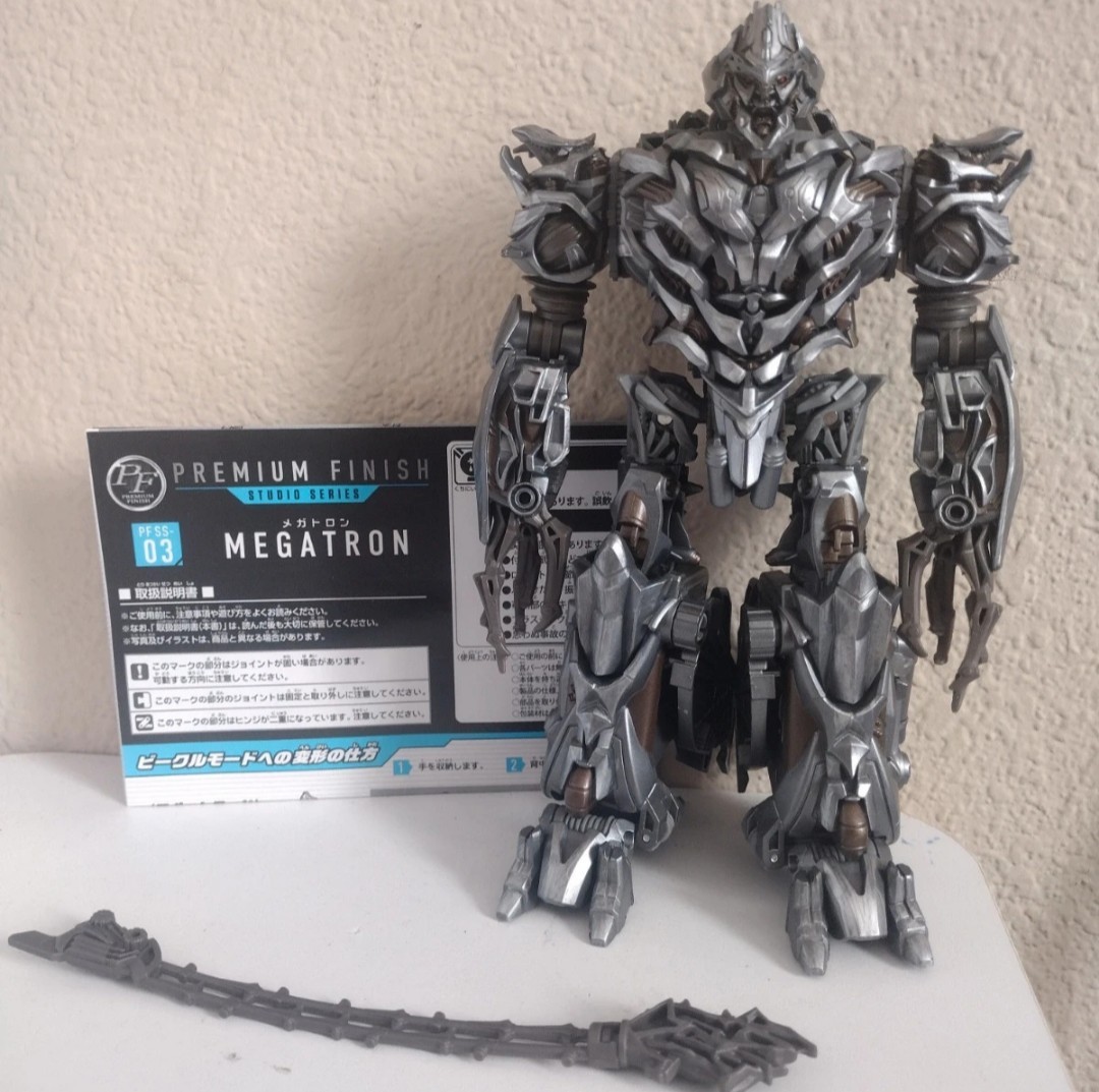 Megatron Premium Finish Transformers Studio Series PF SS-03 Megatron Premium Finish Transformers Studio Series PF SS-03