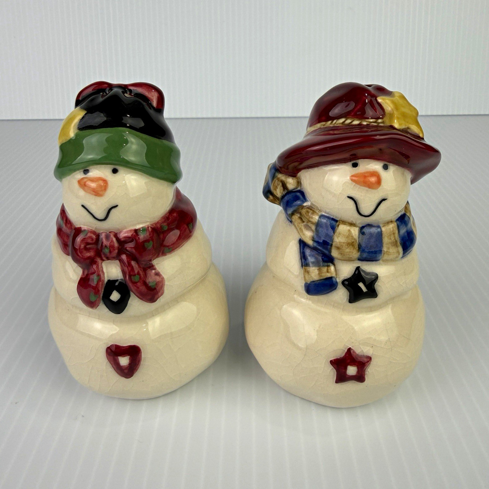 Set of 2 Vintage Vigor Ceramic Snowman and Snowwoman Salt & Pepper Shakers