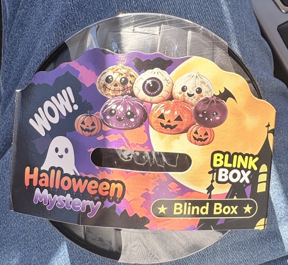 WOW Halloween Blink Box Squishy Dumpling WOW Halloween Blink Box Squishy Dumpling