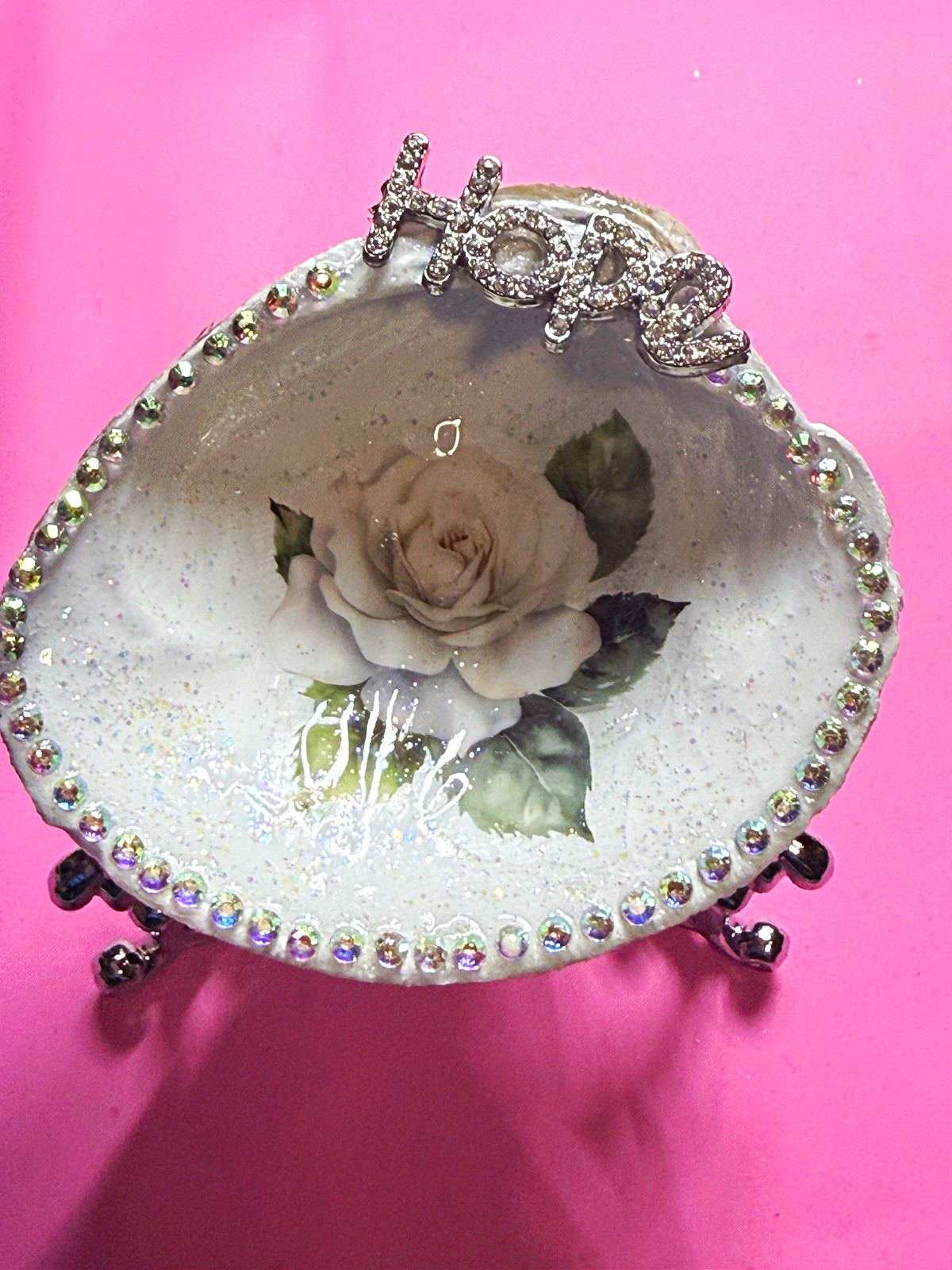 Decorative Seashell Trinket Dish w/ Floral Rose & Rhinestone Accents Decorative Seashell Trinket Dish w/ Floral Rose & Rhinestone Accents