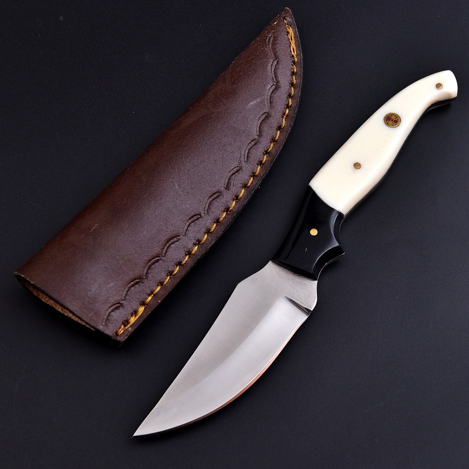 Handcrafted Fixed Blade Knife With Sheath Handcrafted Fixed Blade Knife With Sheath
