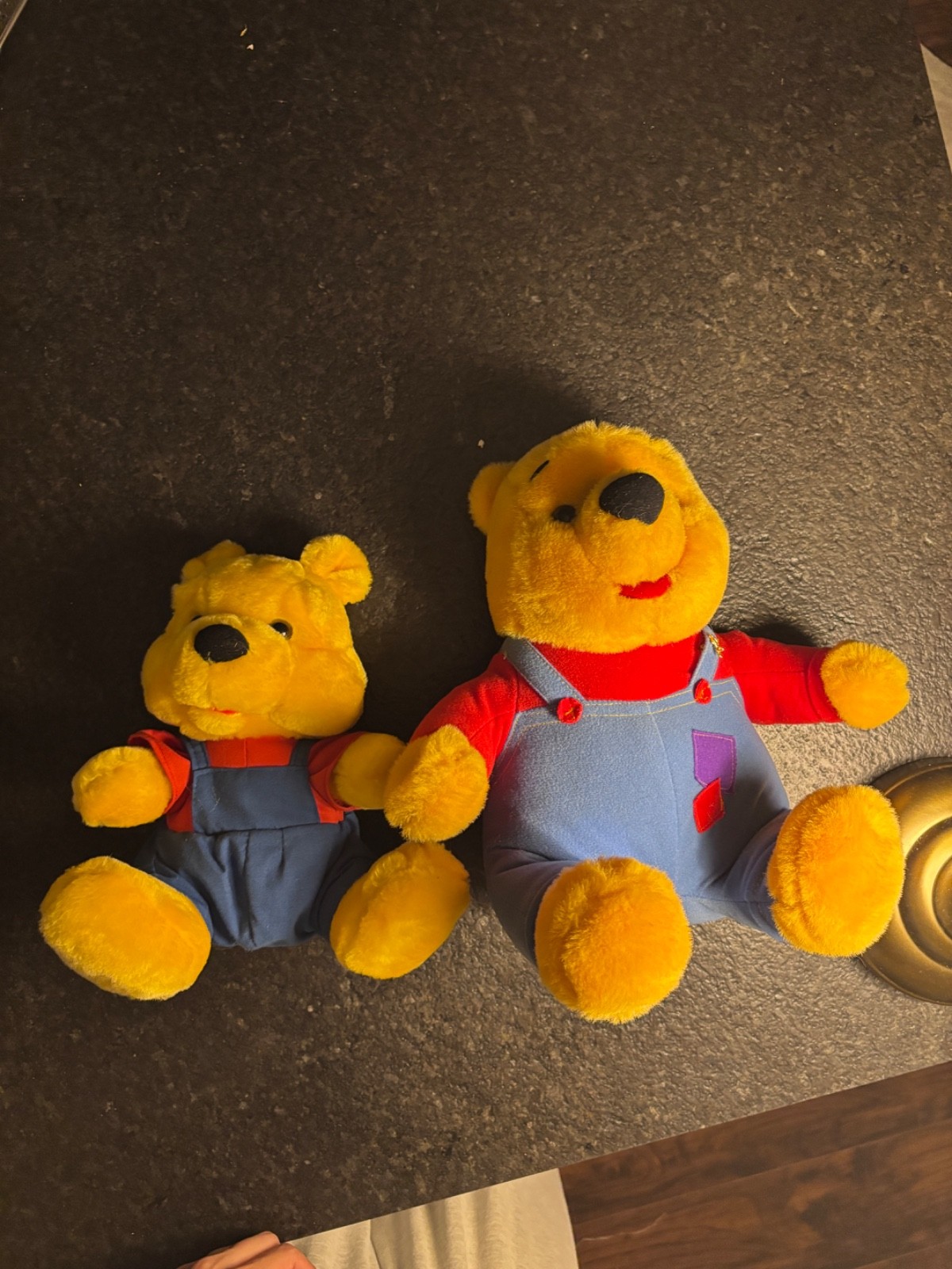 1997 Mattel Disney Hug 'N Wiggle Winnie the Pooh talking 15" plush WORKS