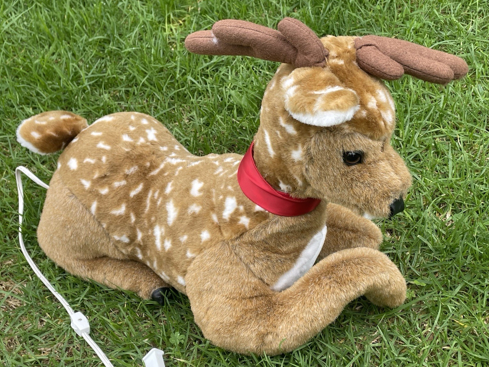 Santa's Best Animated Spotted Deer Christmas Reindeer Santa's Best Animated Spotted Deer Christmas Reindeer