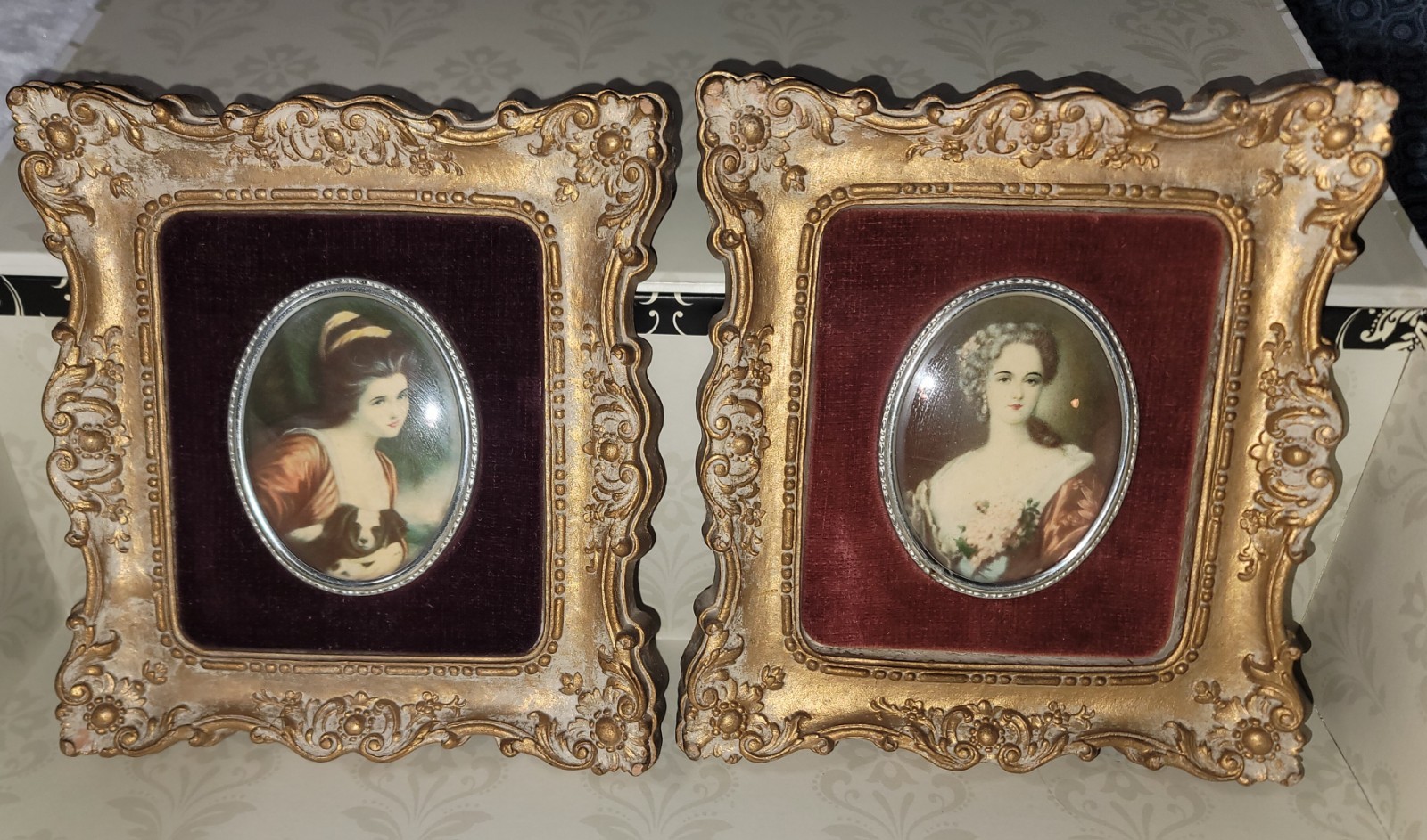 Vintage Cameo Creations Set of Two Framed Pictures Vintage Cameo Creations Set of Two Framed Pictures