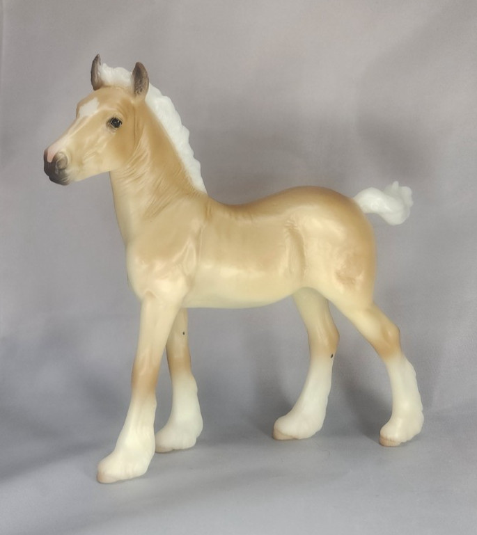 Breyer Vintage Club 2026 Phoebe Gypsy Vanner Foal Free Standing - W/O Base Rhemi Breyer Vintage Club 2026 Phoebe Gypsy Vanner Foal Free Standing - W/O Base Rhemi