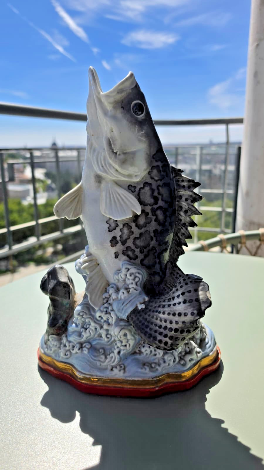 Jingdezhen Chinese Porcelain Carpa Fish Figurine FIGURE VINTAGE ORIG 32 CMS Jingdezhen Chinese Porcelain Carpa Fish Figurine FIGURE VINTAGE ORIG 32 CMS