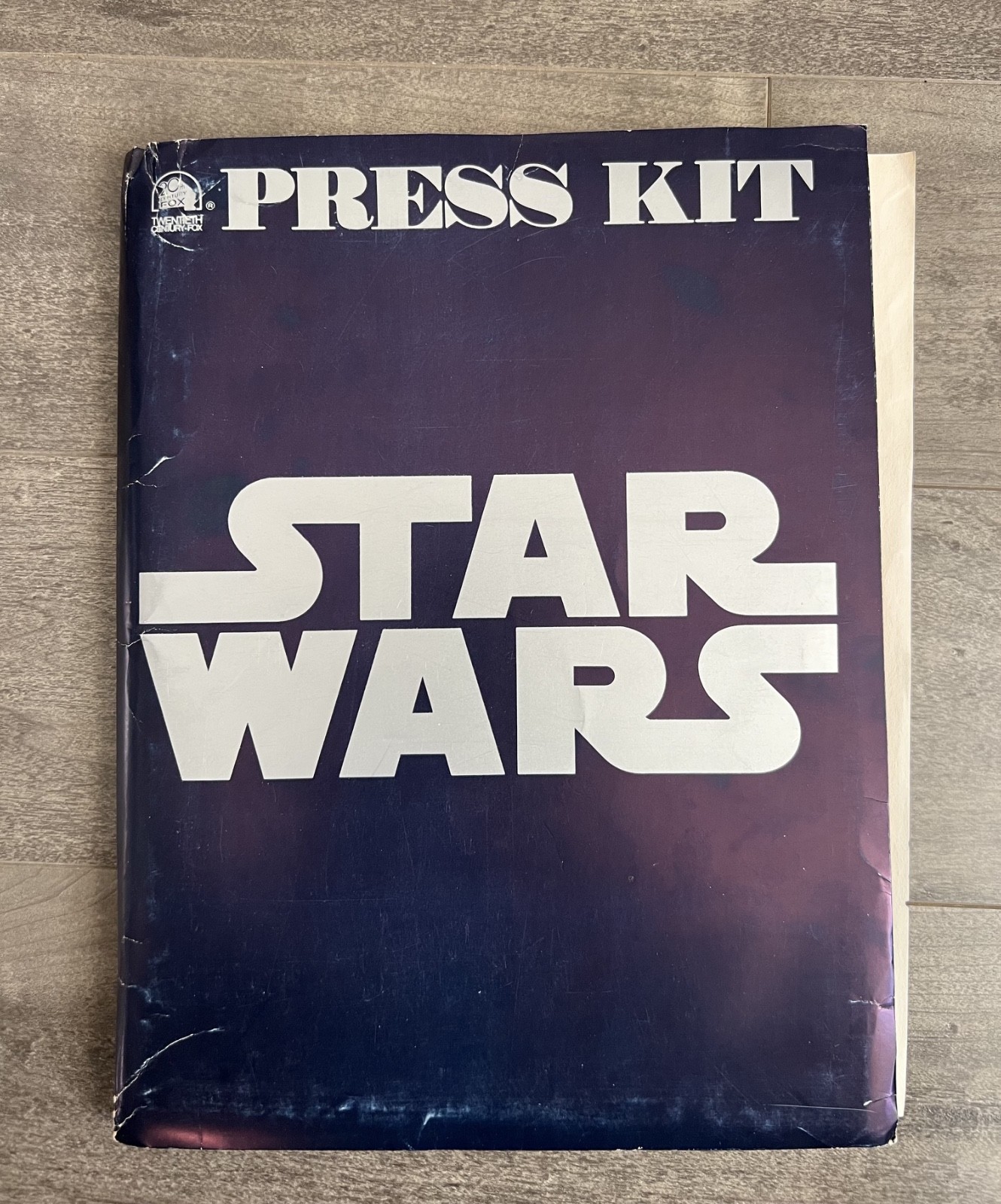 Star Wars (1977) Original Press Kit with 10 B+W Photo Prints Star Wars (1977) Original Press Kit with 10 B+W Photo Prints