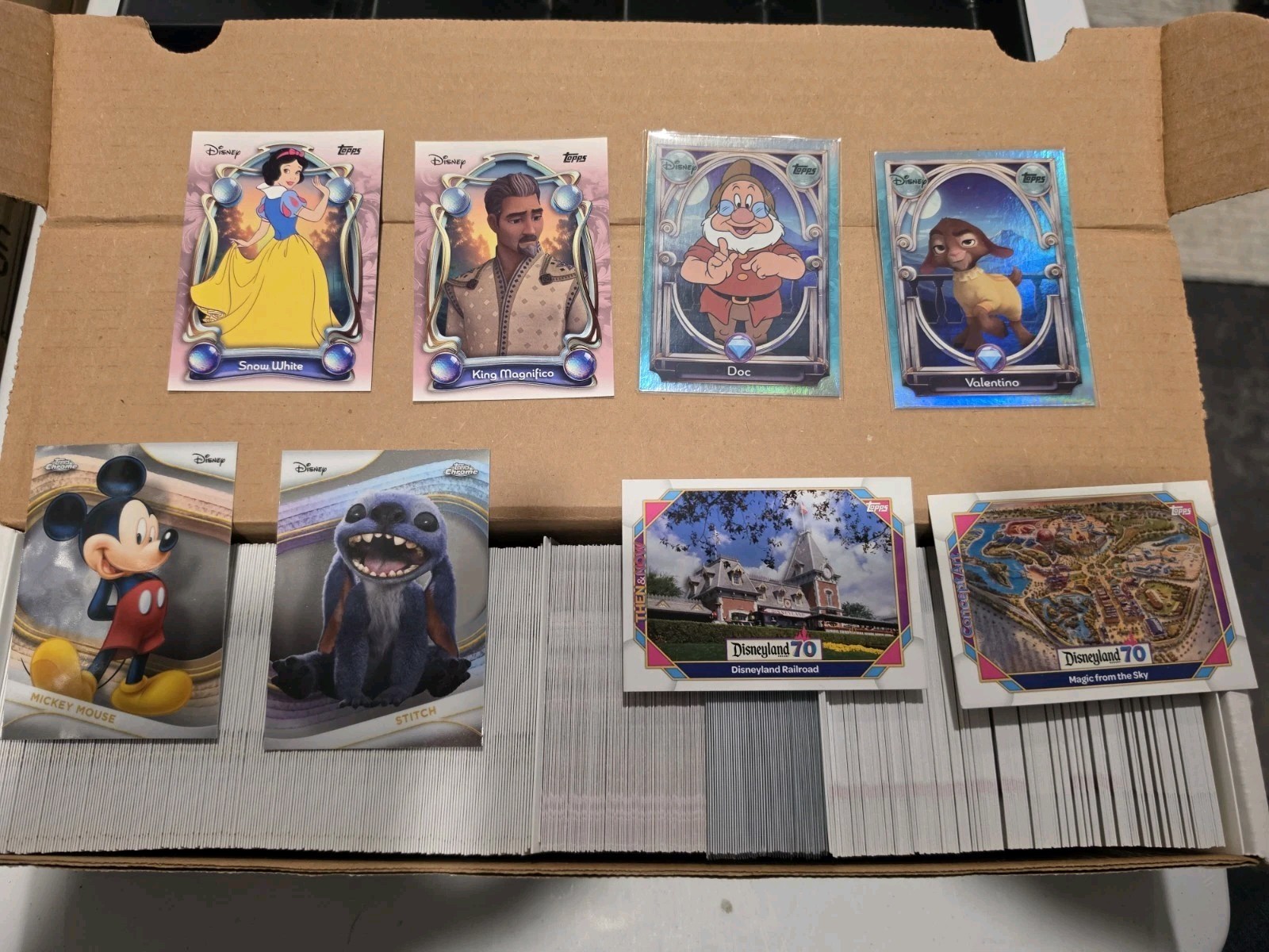 2025- Topps Chrome Disney, Disney Wonder, 70th  Anniversary, Complete base Sets