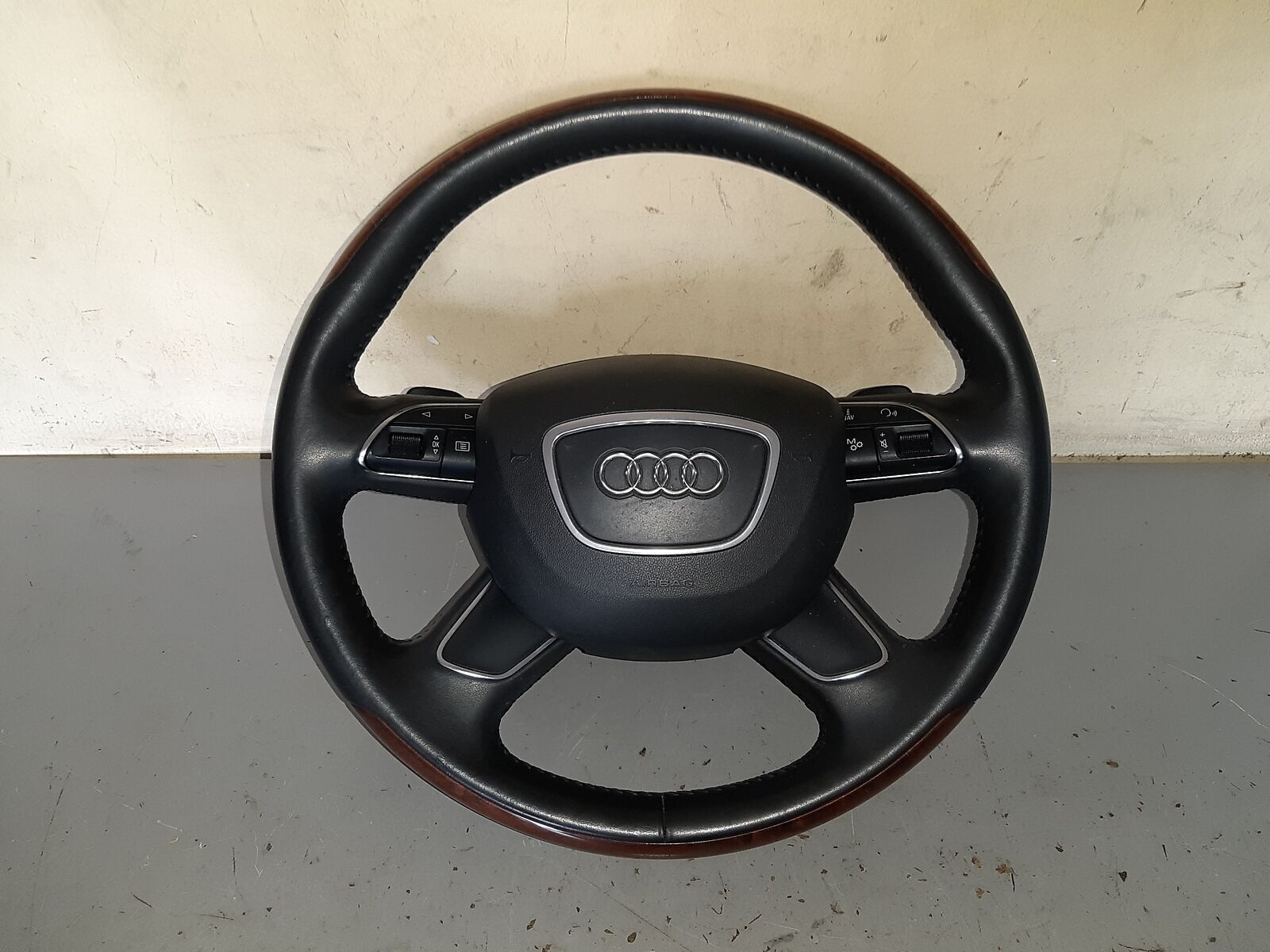 AUDI A8 4H Steering Wheel 4H0419091N 4.2 Petrol 273kw 2011 18264003