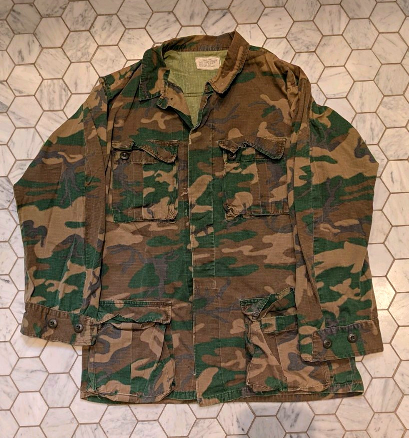 Vintage 1977-1980 U.S Military RDF Camouflage Combat Jacket Vintage 1977-1980 U.S Military RDF Camouflage Combat Jacket