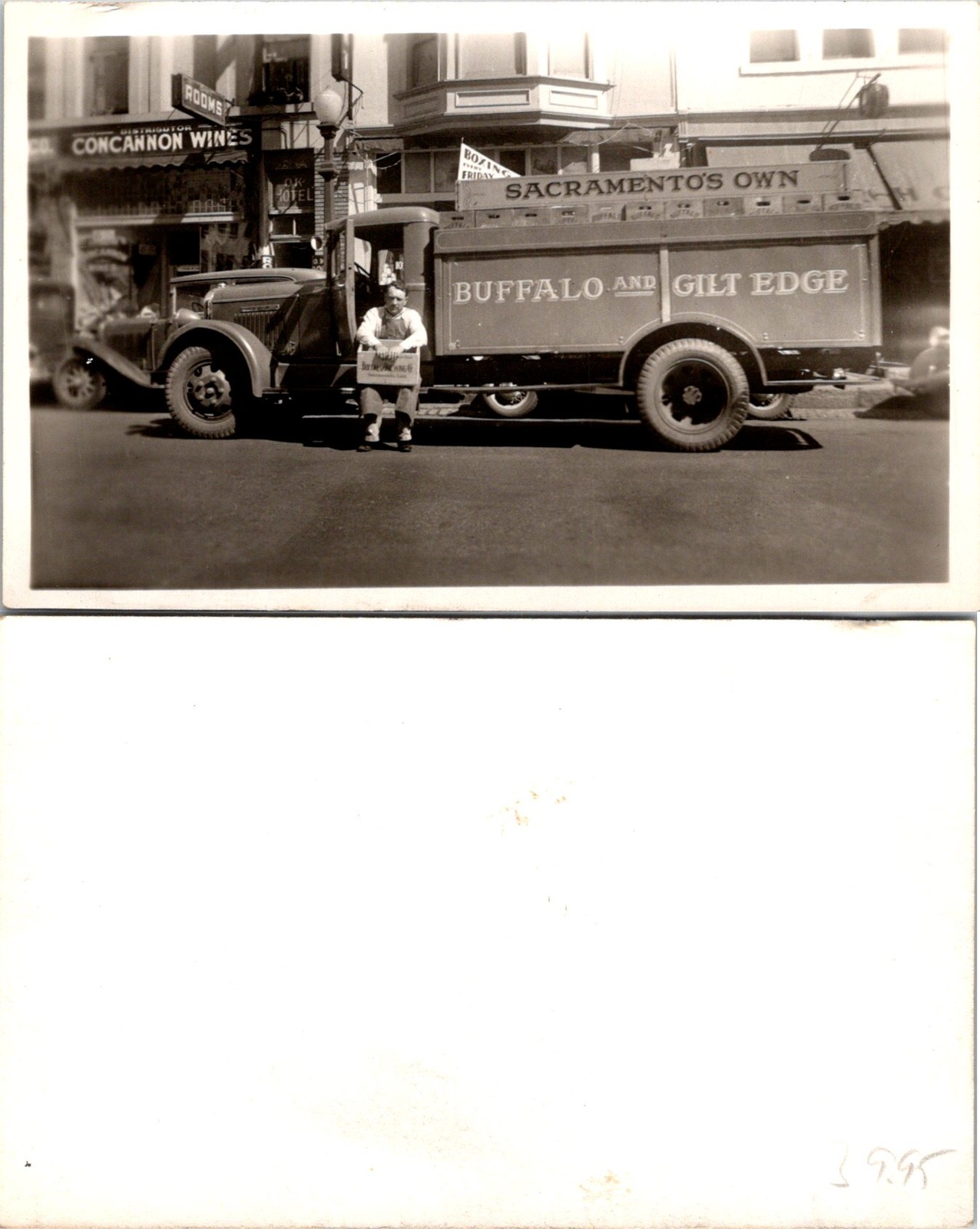 1930s/40s Buffalo Brewing Co. Sacramento CA Delivery Man Truck  B+W Photo S0108