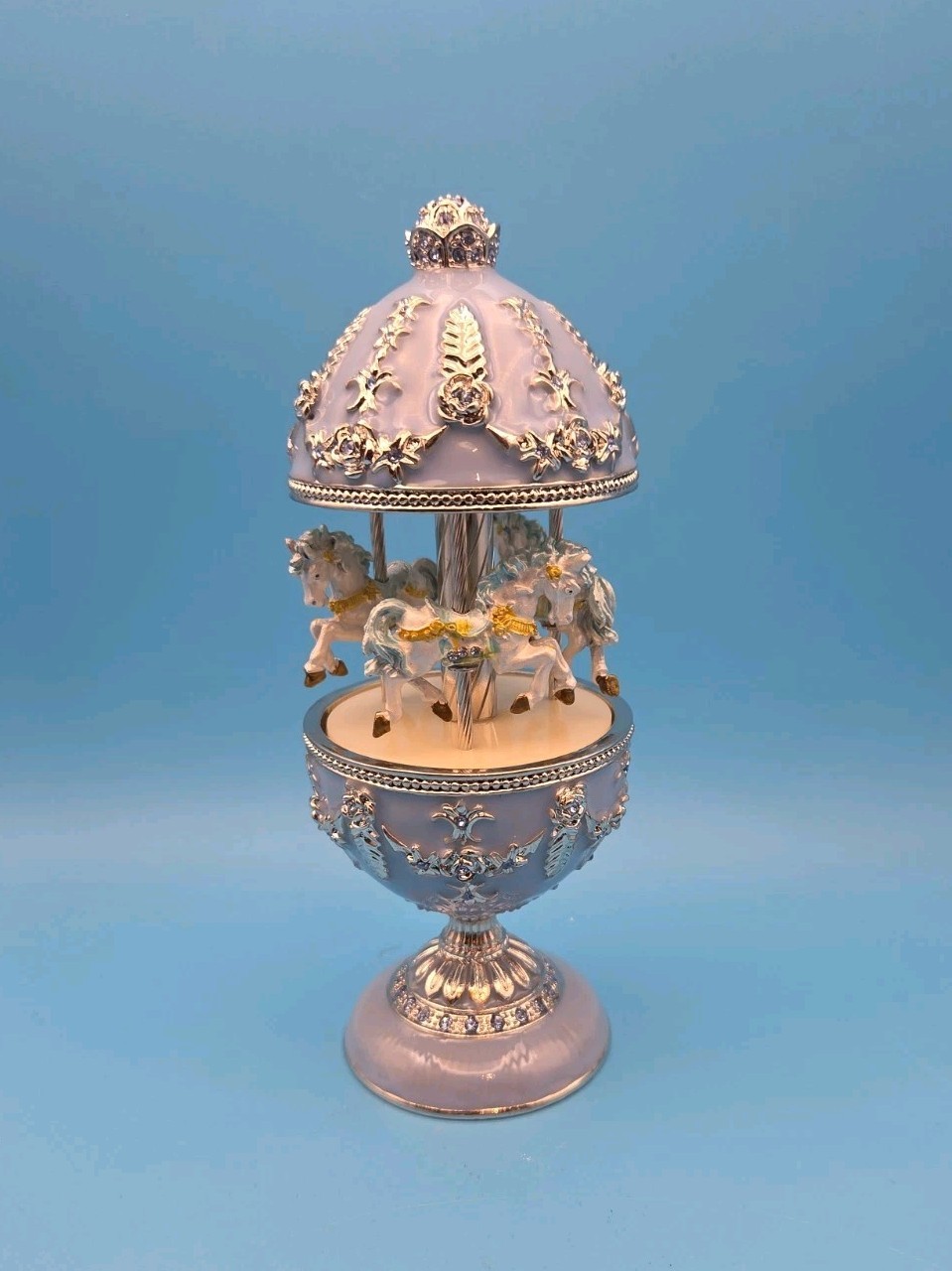 Keren Kopal Light Blue Musical Carousel Egg w/ Royal Horses E1296 Crystals 2014 Keren Kopal Light Blue Musical Carousel Egg w/ Royal Horses E1296 Crystals 2014