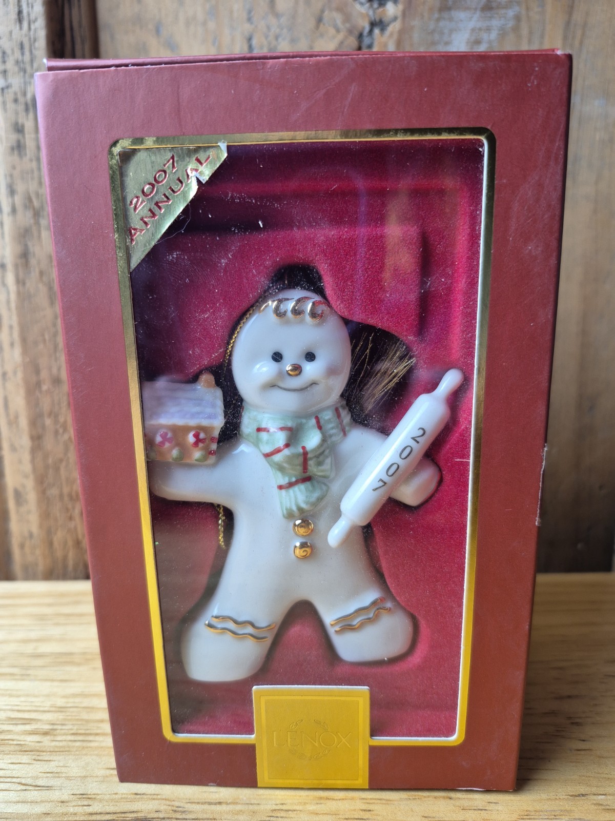Lenox 2007 Annual Gingerbread Baked With Love Lenox 2007 Annual Gingerbread Baked With Love