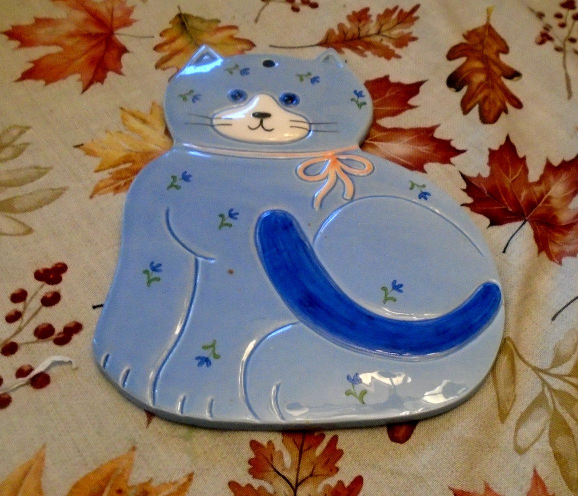 9" Otagiri Japan Vintage Blue Floral Cat Ceramic Trivet Wall Hanging