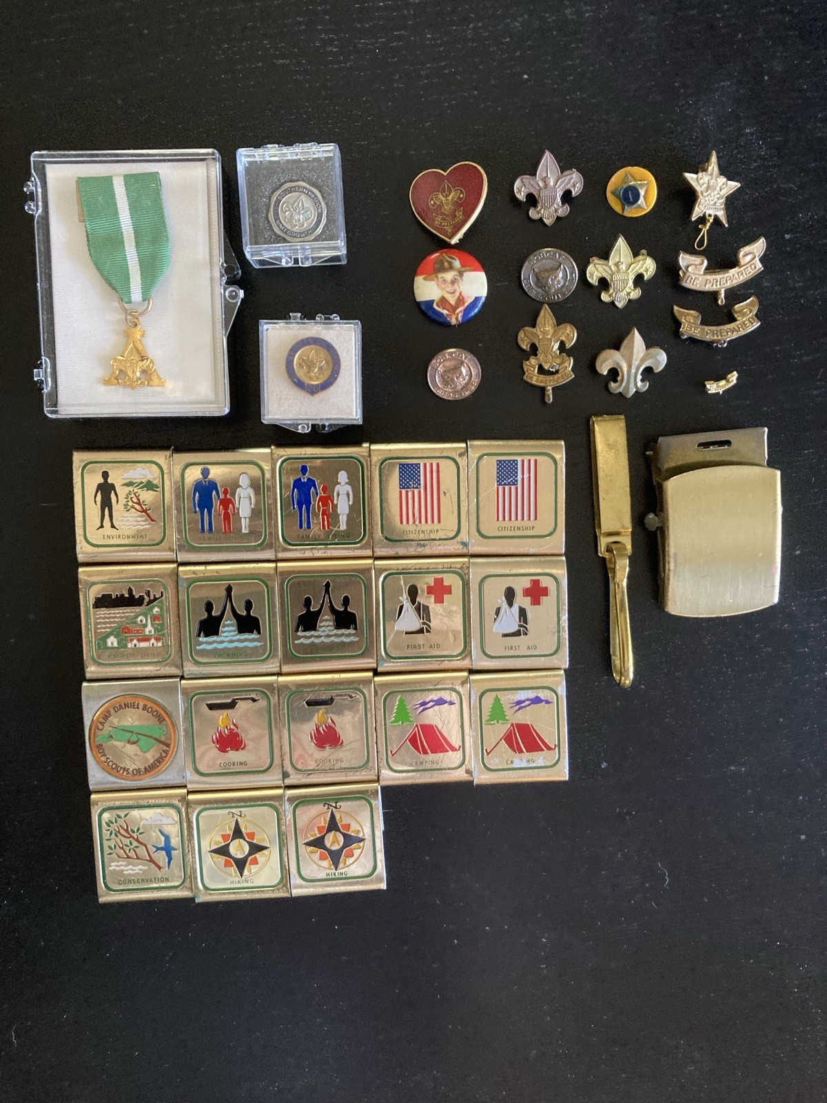 Lot: Vintage Boy Scouts of America/BSA Belt Badges, Service Pins, and Medals Lot: Vintage Boy Scouts of America/BSA Belt Badges, Service Pins, and Medals