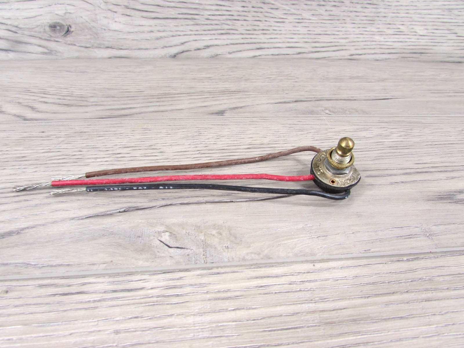 Antique Franklin NOS 3 Way On/Off Lamp Switch Twist Rotary for Lamp Repair Antique Franklin NOS 3 Way On/Off Lamp Switch Twist Rotary for Lamp Repair