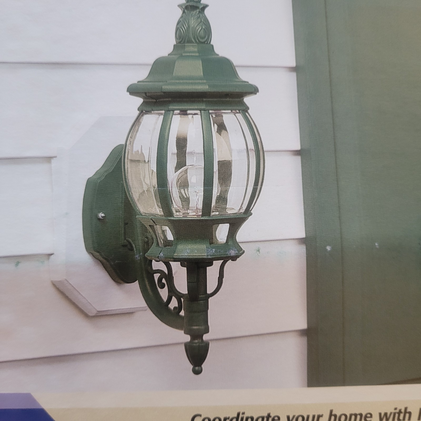 NIB Vintage OUTDOOR Wall Harmony GLASS/Green Sconce LIGHT/LANTERN - 2002 opened NIB Vintage OUTDOOR Wall Harmony GLASS/Green Sconce LIGHT/LANTERN - 2002 opened