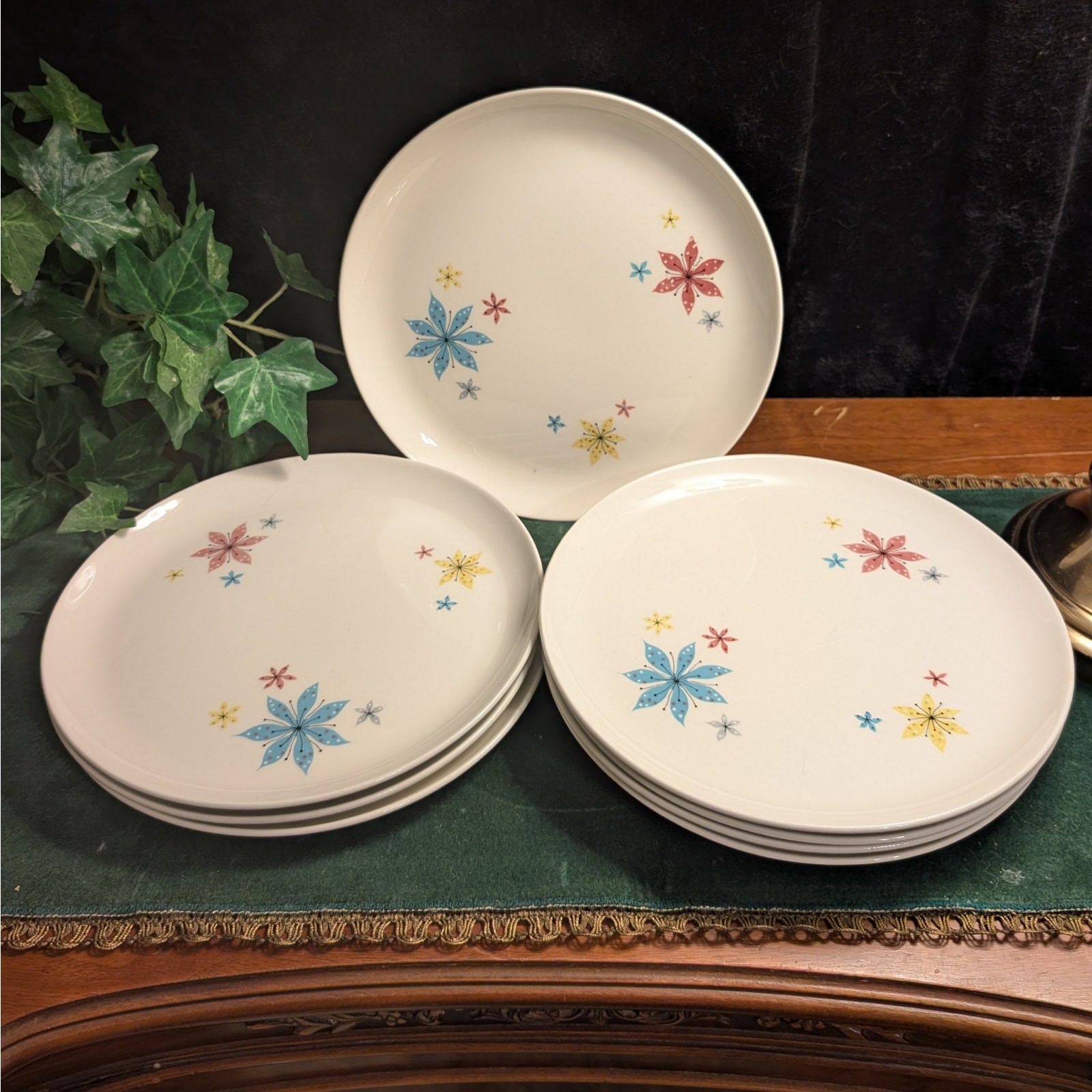WS George Mulby StarGlow Atomic Floral Dinner Plates Set of 8 MCM 1950s Rare WS George Mulby StarGlow Atomic Floral Dinner Plates Set of 8 MCM 1950s Rare