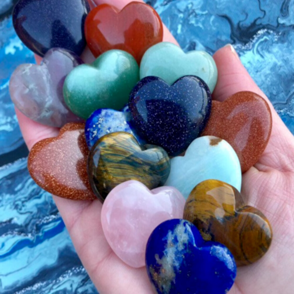 20PCS 20mm Natural Crystal Quartz Carved Heart shaped Healing Love Gemstones 20PCS 20mm Natural Crystal Quartz Carved Heart shaped Healing Love Gemstones