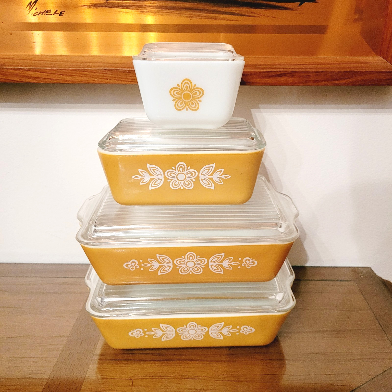 Vintage 70"s PYREX Butterfly Gold Oven Refrigerator Dish Set 8pc. Vintage 70"s PYREX Butterfly Gold Oven Refrigerator Dish Set 8pc.