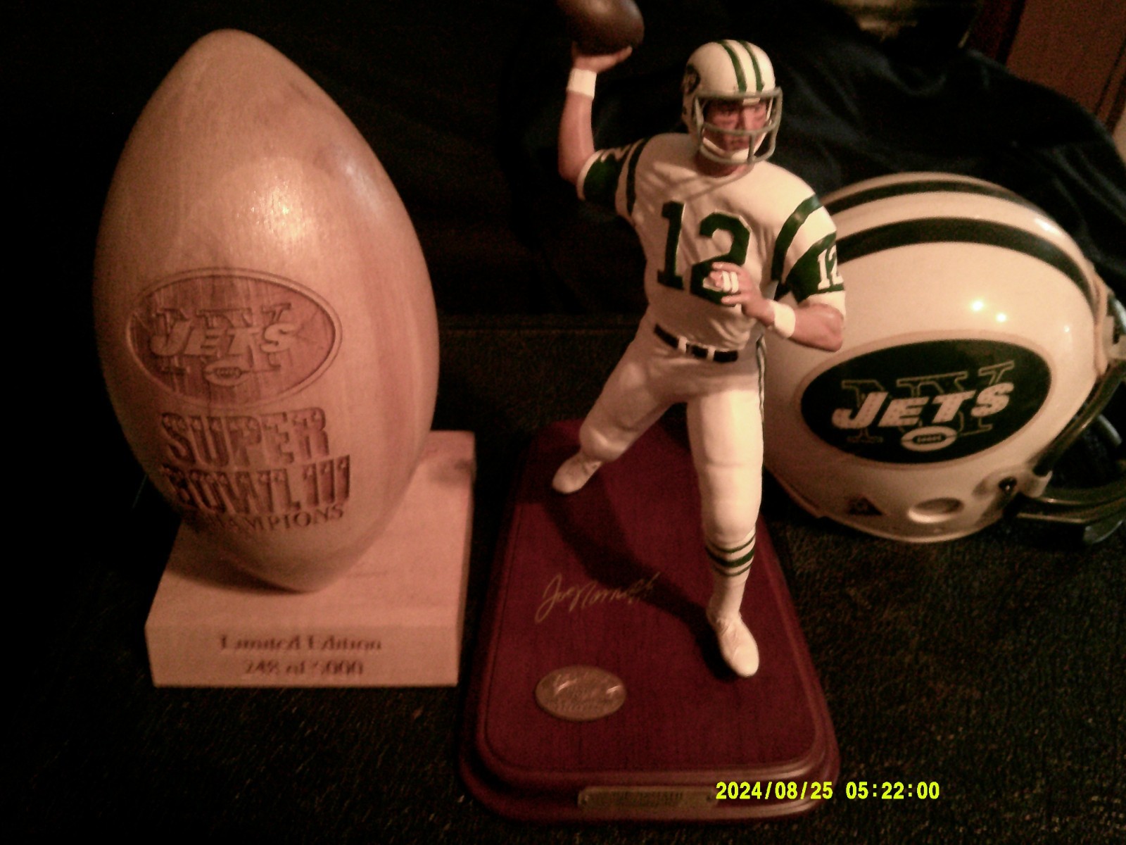 1997 Danbury Mint NY JETS Joe Namath 'Broadway Joe' Statue NEW in Box 1997 Danbury Mint NY JETS Joe Namath 'Broadway Joe' Statue NEW in Box